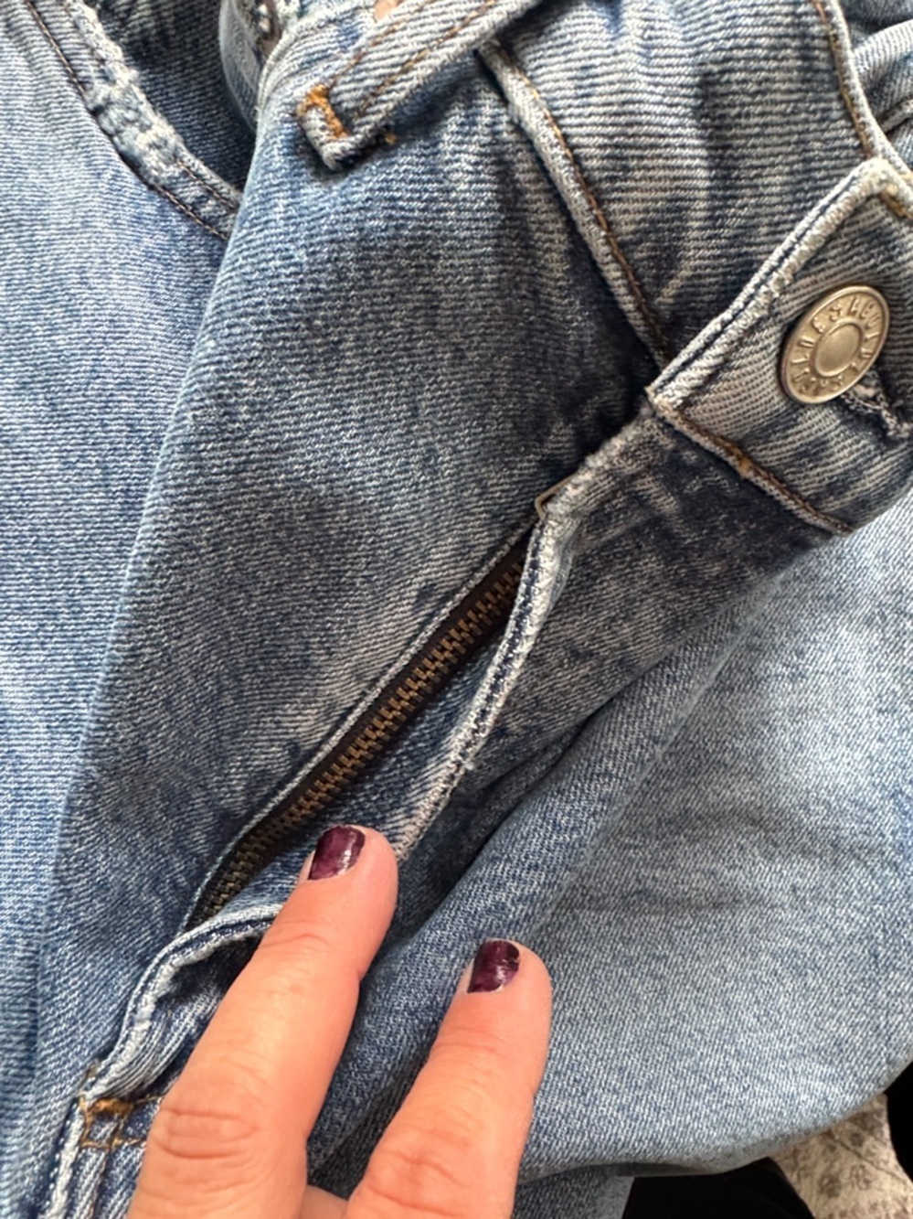 AGOLDE wilder jeans straight denim distressed whiplash NEW  26 mid rise comfort - Picture 8 of 8